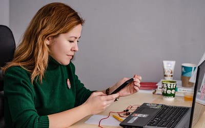 Do you need a Virtual Assistant or Online Business Manager?